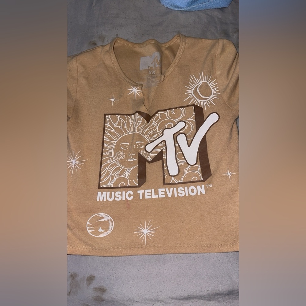 Mtv cropped shirt size S